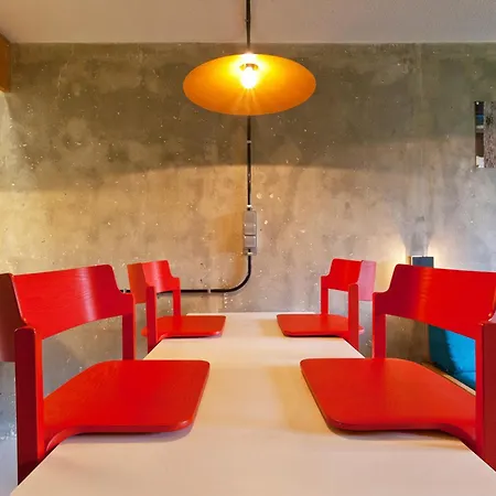 Renove Aux Pieds Avec Balcon, Animaux Admis - Fr-1-346-346